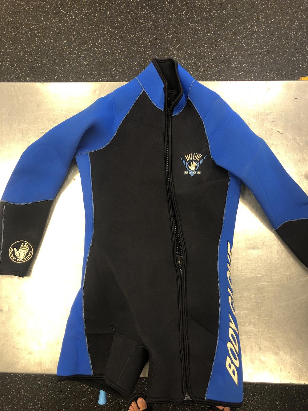 https://www.watersportstore.com/images/production/018/814/795/a336d78a0c05775a_original.jpeg