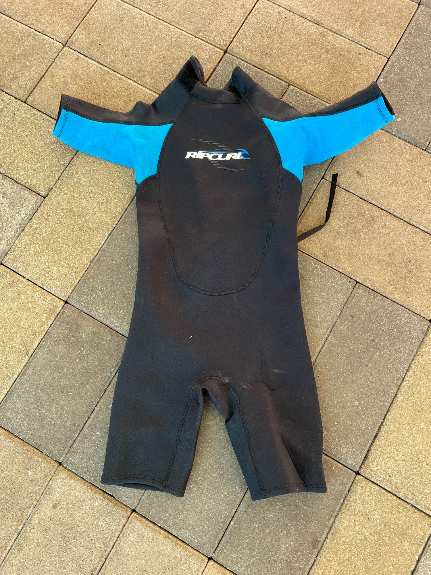 https://www.watersportstore.com/images/production/040/920/775/4aaa7f0cb172a598_original.jpeg