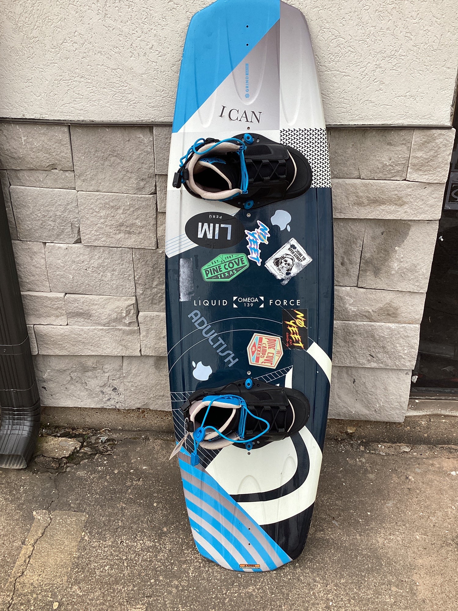 https://www.watersportstore.com/images/production/081/805/702/5c9c686323b95af2_original.jpeg
